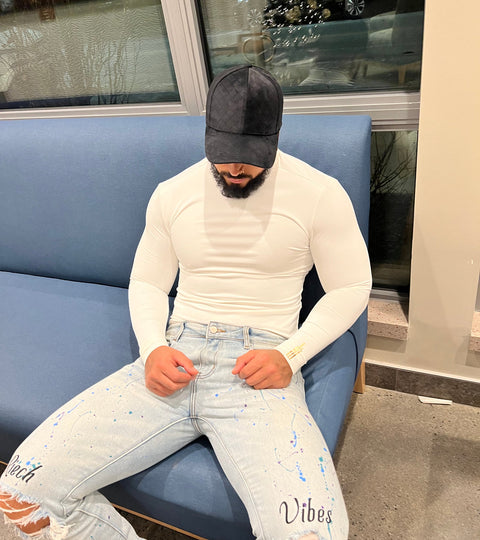 Why the Riech Vibes Denim Jeans are a Must-Have for Fashion-Forward Individuals